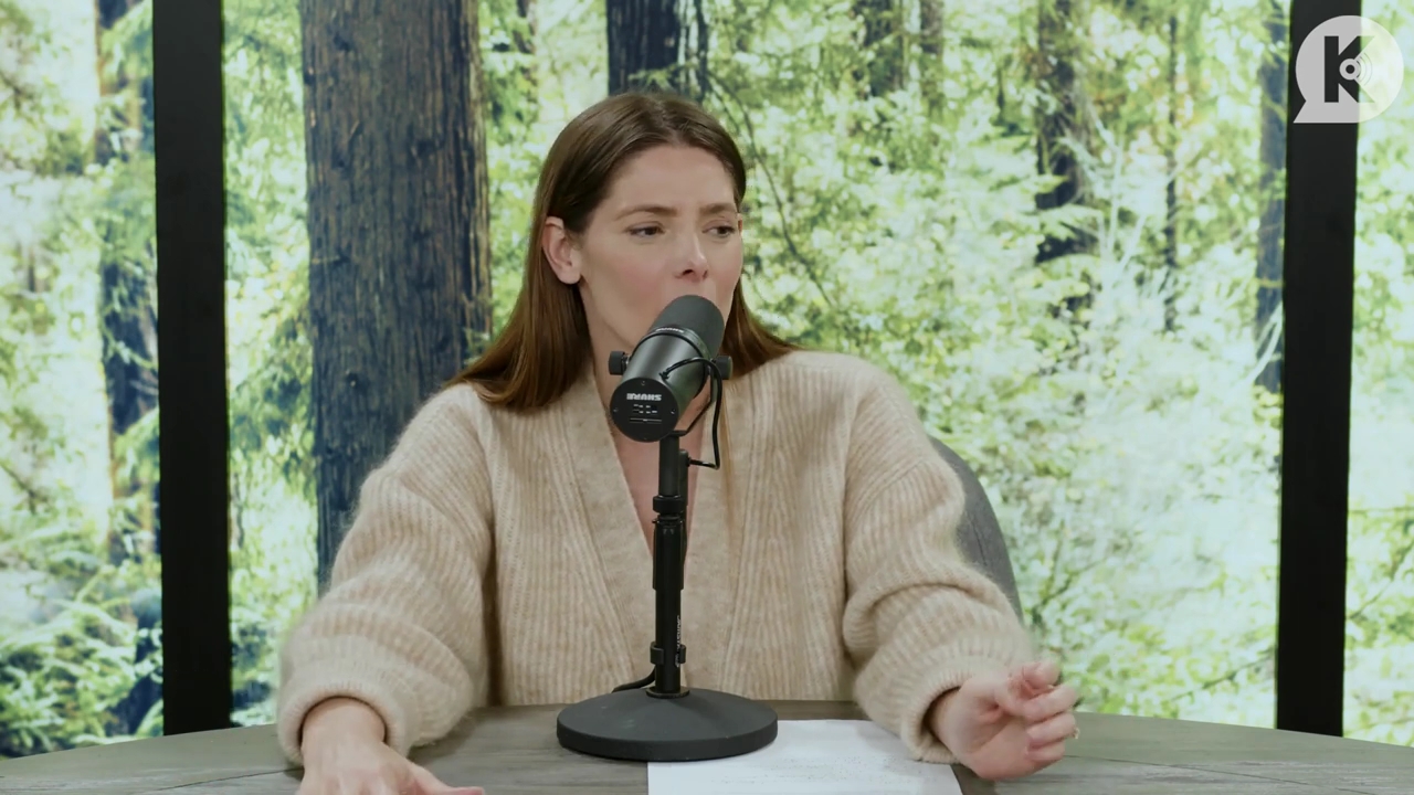 Ashley-Greene-dot-nl_TheTwilightEffect-Aflevering4KellanLutz1192.jpg Ashley-Greene-dot-nl_TheTwilightEffect-Aflevering4KellanLutz1192.jpg