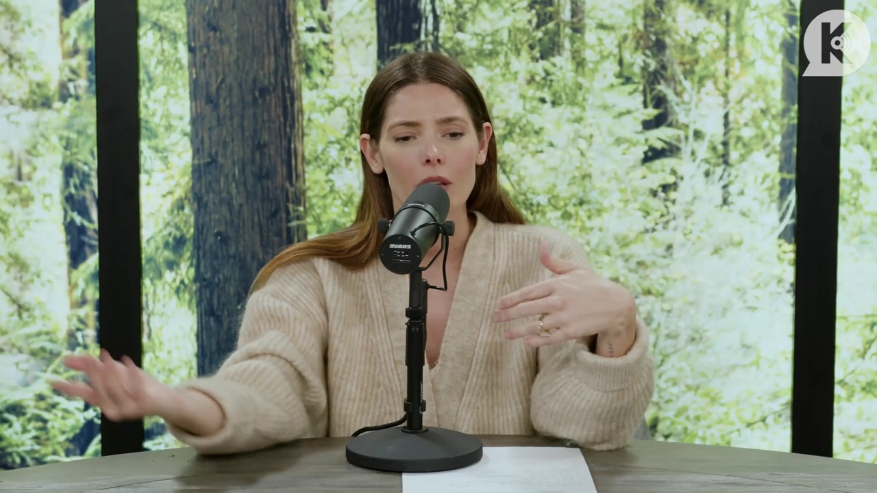 Ashley-Greene-dot-nl_TheTwilightEffect-Aflevering4KellanLutz2030.jpg Ashley-Greene-dot-nl_TheTwilightEffect-Aflevering4KellanLutz2030.jpg