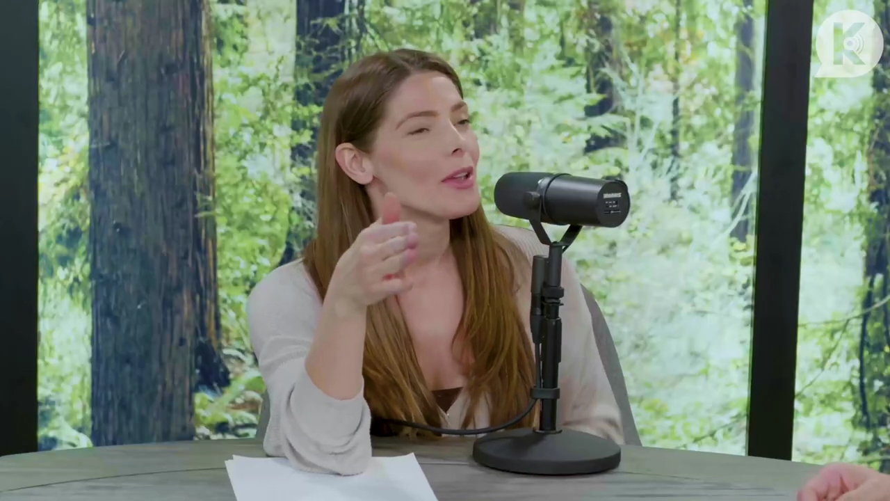 Ashley-Greene-dot-nl_TheTwilightEffect-Aflevering5PeterFacinelli0304.jpg Ashley-Greene-dot-nl_TheTwilightEffect-Aflevering5PeterFacinelli0304.jpg