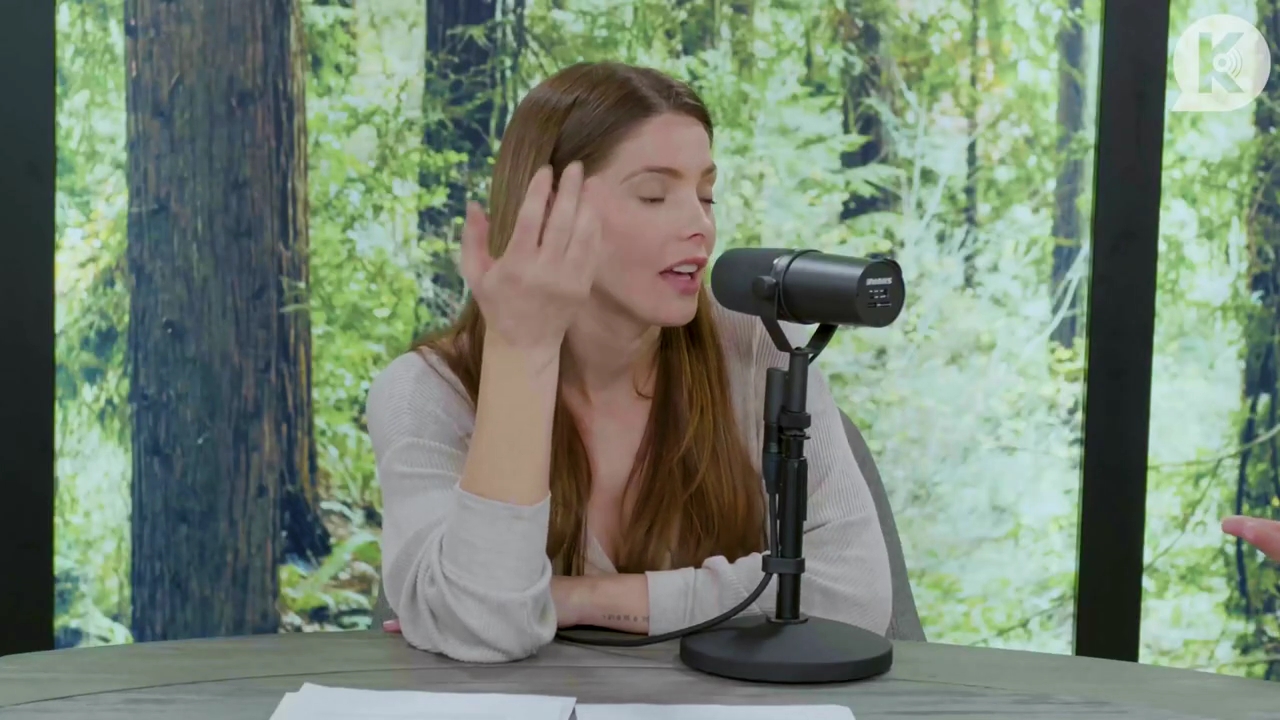 Ashley-Greene-dot-nl_TheTwilightEffect-Aflevering5PeterFacinelli1477.jpg