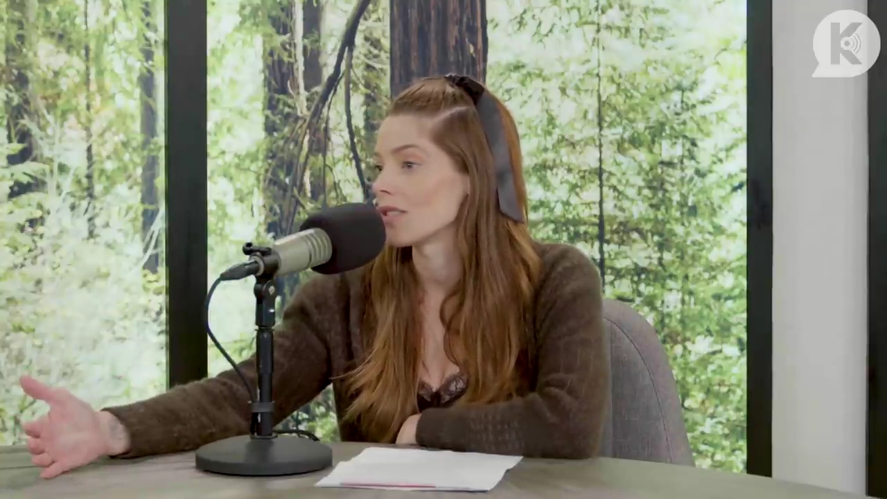 Ashley-Greene-dot-nl_TheTwilightEffect-Aflevering6CatherineHardwicke0102.jpg Ashley-Greene-dot-nl_TheTwilightEffect-Aflevering6CatherineHardwicke0102.jpg
