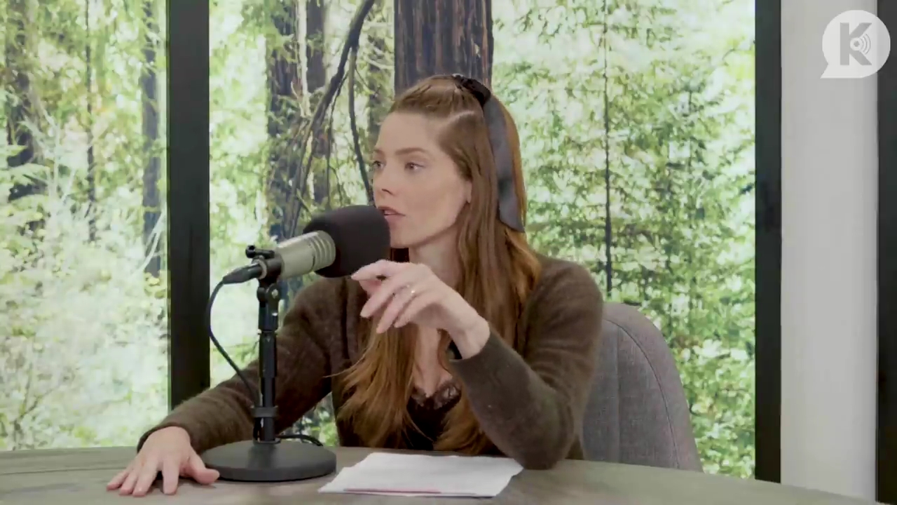 Ashley-Greene-dot-nl_TheTwilightEffect-Aflevering6CatherineHardwicke0130.jpg Ashley-Greene-dot-nl_TheTwilightEffect-Aflevering6CatherineHardwicke0130.jpg