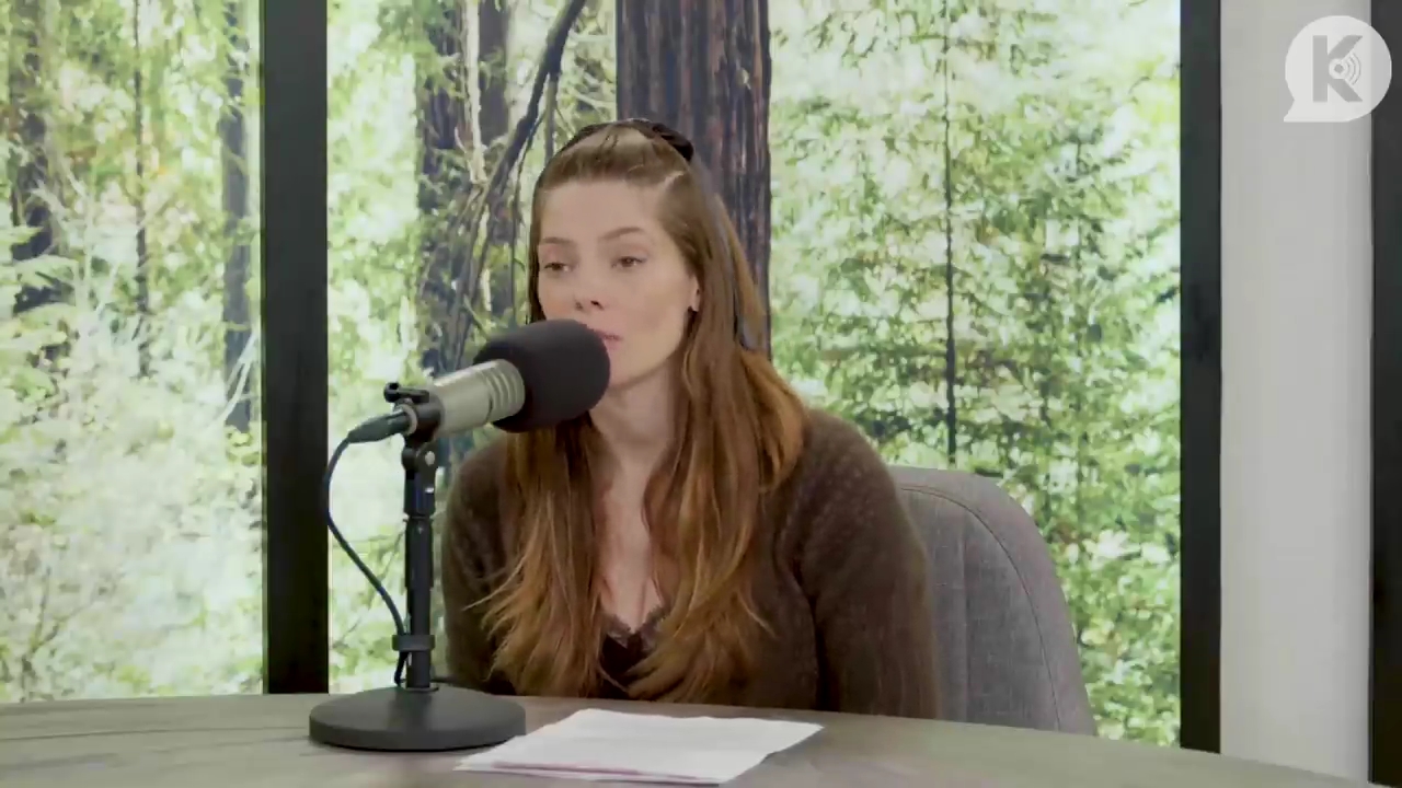 Ashley-Greene-dot-nl_TheTwilightEffect-Aflevering6CatherineHardwicke0216.jpg Ashley-Greene-dot-nl_TheTwilightEffect-Aflevering6CatherineHardwicke0216.jpg