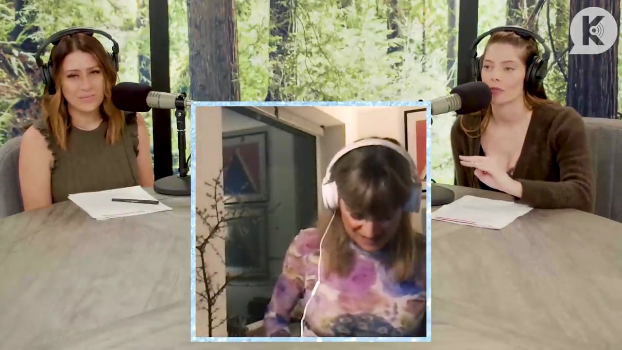 Ashley-Greene-dot-nl_TheTwilightEffect-Aflevering6CatherineHardwicke0912.jpg Ashley-Greene-dot-nl_TheTwilightEffect-Aflevering6CatherineHardwicke0912.jpg