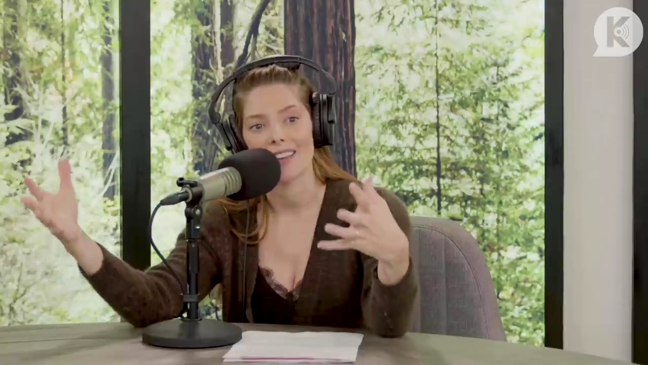 Ashley-Greene-dot-nl_TheTwilightEffect-Aflevering6CatherineHardwicke1108.jpg Ashley-Greene-dot-nl_TheTwilightEffect-Aflevering6CatherineHardwicke1108.jpg