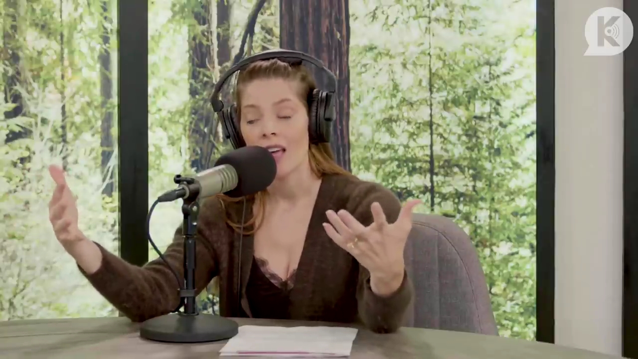 Ashley-Greene-dot-nl_TheTwilightEffect-Aflevering6CatherineHardwicke1111.jpg Ashley-Greene-dot-nl_TheTwilightEffect-Aflevering6CatherineHardwicke1111.jpg