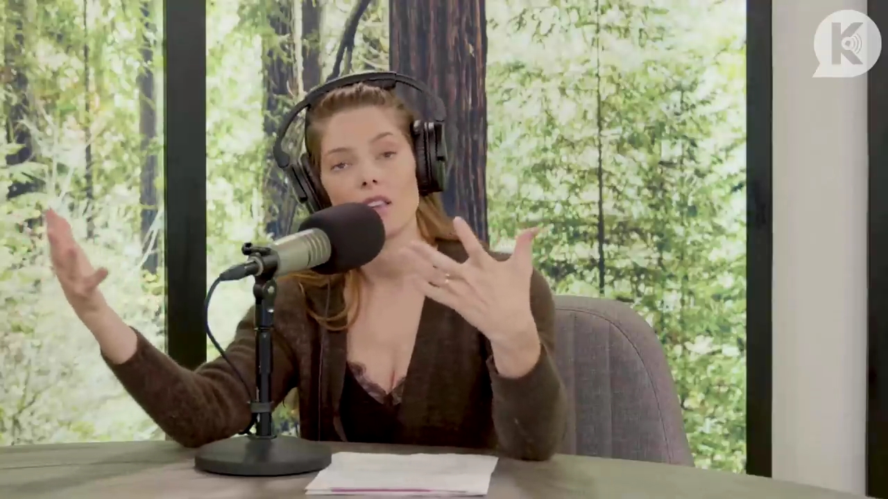 Ashley-Greene-dot-nl_TheTwilightEffect-Aflevering6CatherineHardwicke1113.jpg Ashley-Greene-dot-nl_TheTwilightEffect-Aflevering6CatherineHardwicke1113.jpg