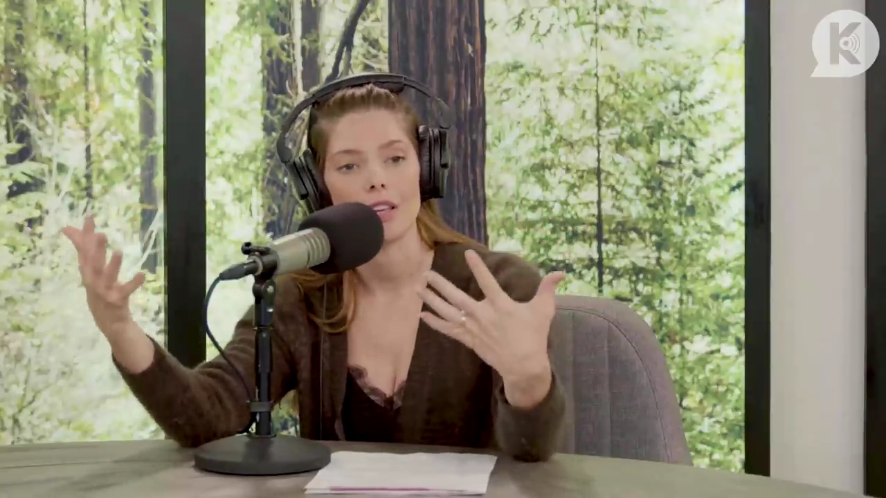 Ashley-Greene-dot-nl_TheTwilightEffect-Aflevering6CatherineHardwicke1116.jpg Ashley-Greene-dot-nl_TheTwilightEffect-Aflevering6CatherineHardwicke1116.jpg