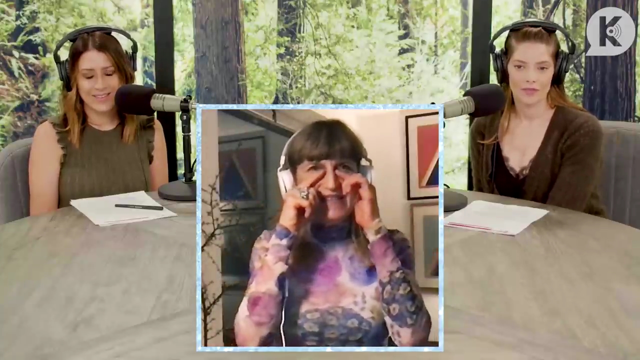 Ashley-Greene-dot-nl_TheTwilightEffect-Aflevering6CatherineHardwicke1256.jpg Ashley-Greene-dot-nl_TheTwilightEffect-Aflevering6CatherineHardwicke1256.jpg