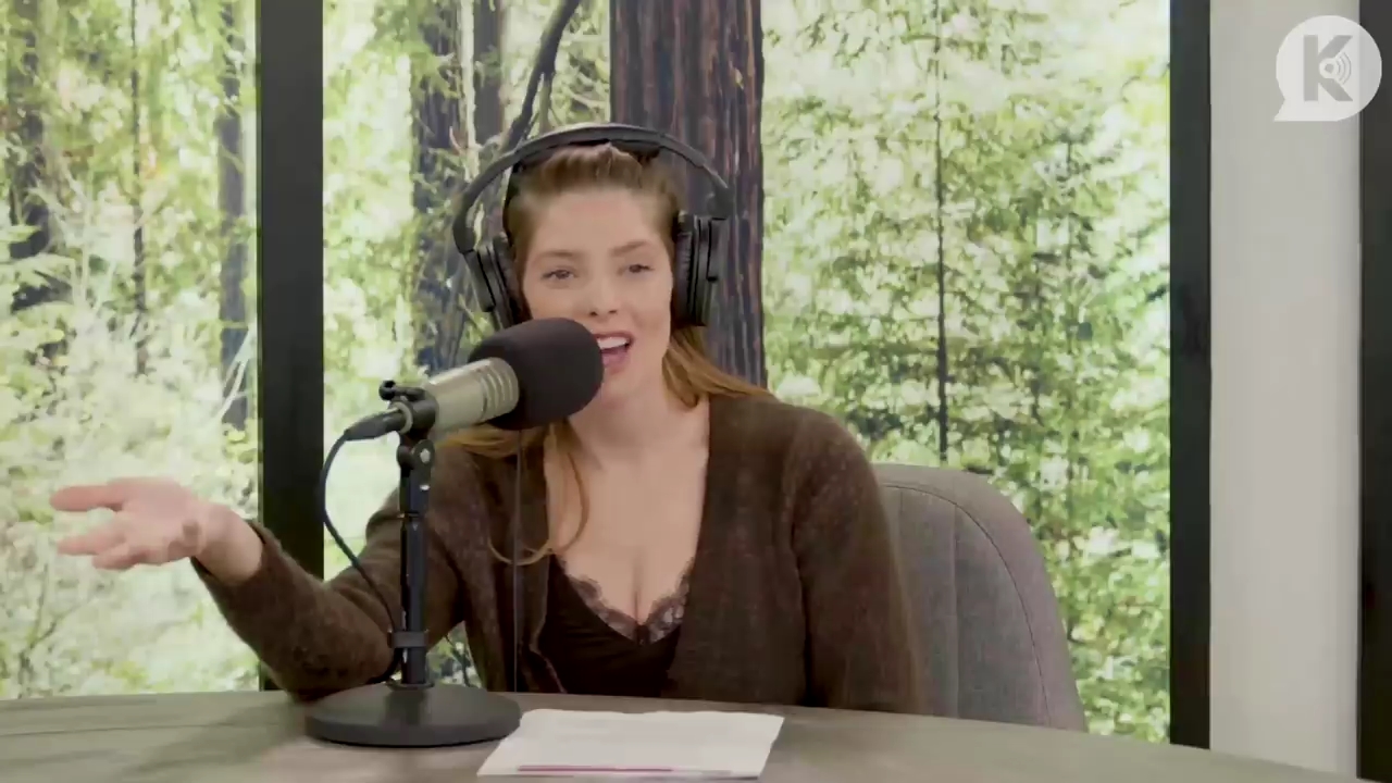 Ashley-Greene-dot-nl_TheTwilightEffect-Aflevering6CatherineHardwicke1329.jpg Ashley-Greene-dot-nl_TheTwilightEffect-Aflevering6CatherineHardwicke1329.jpg