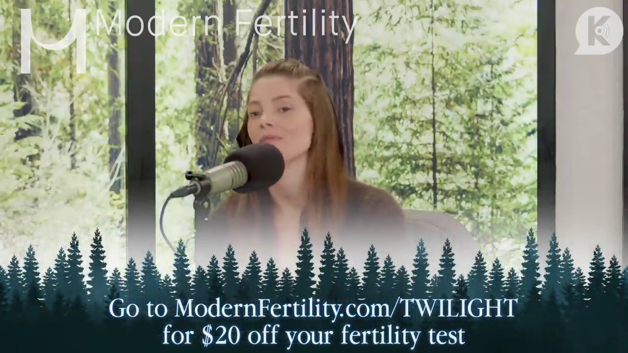 Ashley-Greene-dot-nl_TheTwilightEffect-Aflevering6CatherineHardwicke1936.jpg Ashley-Greene-dot-nl_TheTwilightEffect-Aflevering6CatherineHardwicke1936.jpg