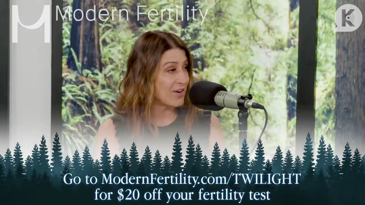 Ashley-Greene-dot-nl_TheTwilightEffect-Aflevering6CatherineHardwicke1938.jpg Ashley-Greene-dot-nl_TheTwilightEffect-Aflevering6CatherineHardwicke1938.jpg