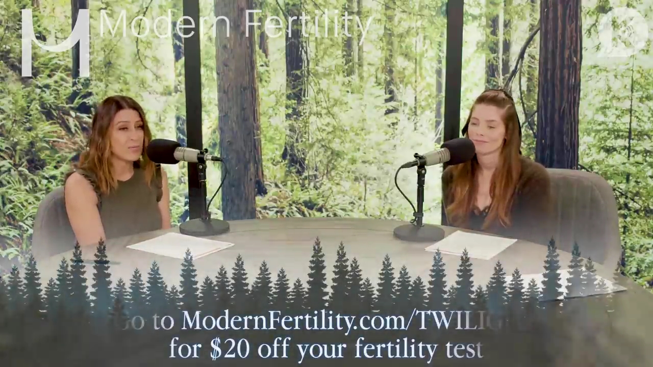 Ashley-Greene-dot-nl_TheTwilightEffect-Aflevering6CatherineHardwicke1965.jpg Ashley-Greene-dot-nl_TheTwilightEffect-Aflevering6CatherineHardwicke1965.jpg