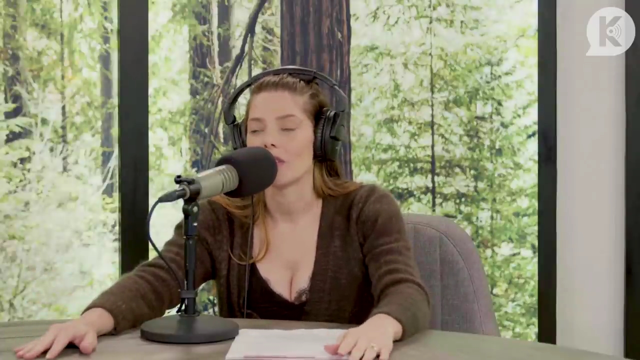 Ashley-Greene-dot-nl_TheTwilightEffect-Aflevering6CatherineHardwicke1977.jpg Ashley-Greene-dot-nl_TheTwilightEffect-Aflevering6CatherineHardwicke1977.jpg