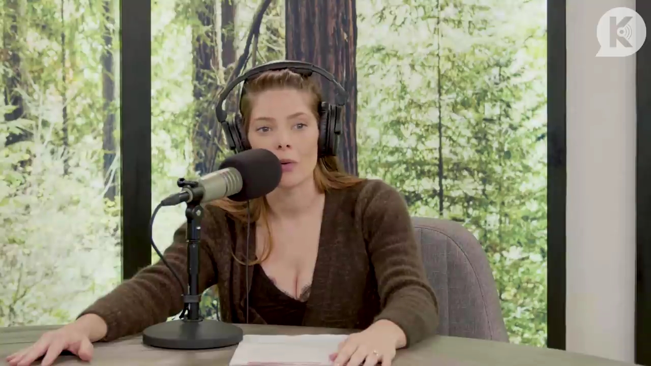 Ashley-Greene-dot-nl_TheTwilightEffect-Aflevering6CatherineHardwicke1989.jpg Ashley-Greene-dot-nl_TheTwilightEffect-Aflevering6CatherineHardwicke1989.jpg