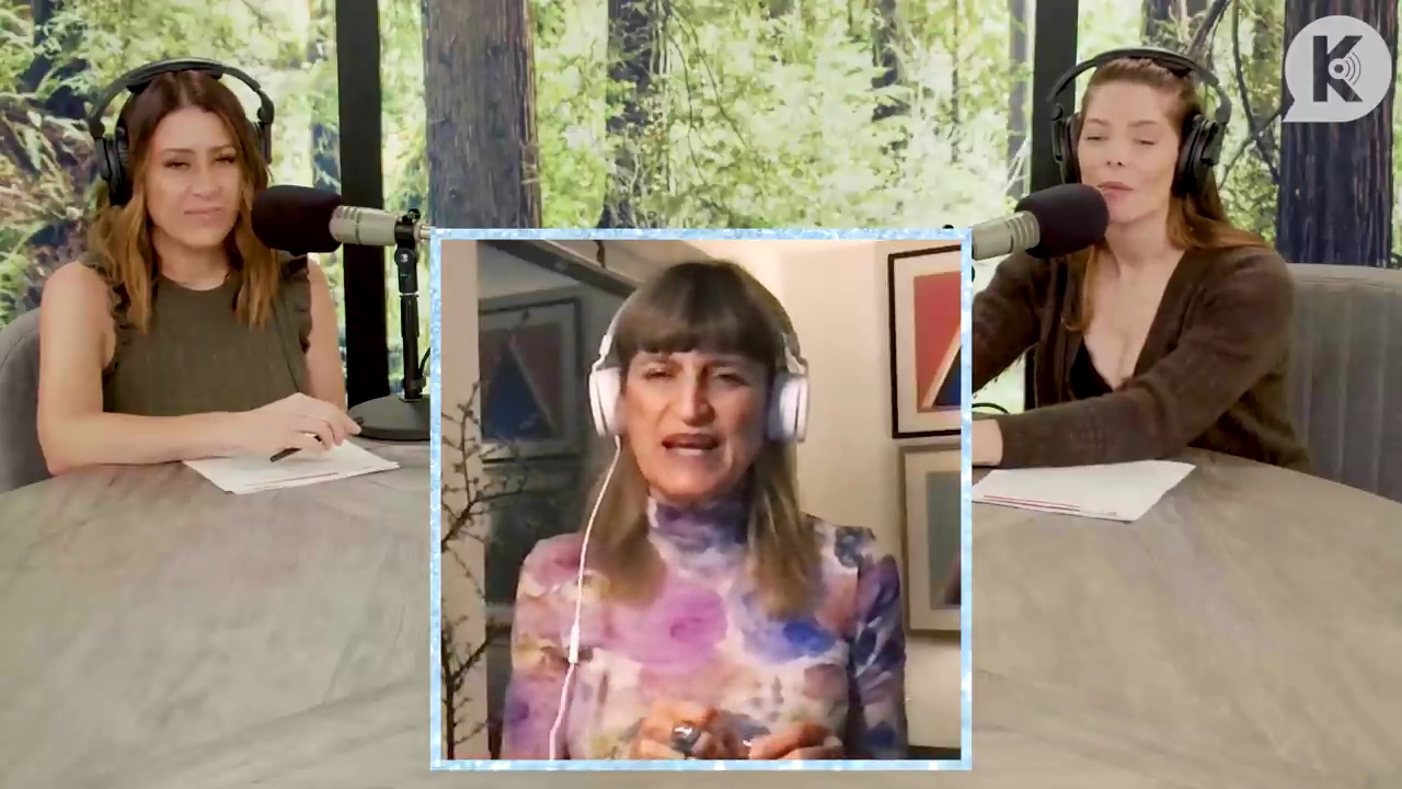 Ashley-Greene-dot-nl_TheTwilightEffect-Aflevering6CatherineHardwicke2100.jpg Ashley-Greene-dot-nl_TheTwilightEffect-Aflevering6CatherineHardwicke2100.jpg