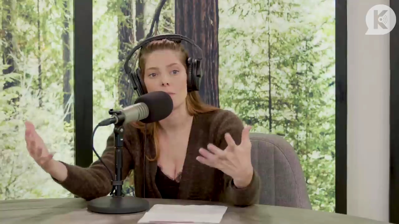 Ashley-Greene-dot-nl_TheTwilightEffect-Aflevering6CatherineHardwicke2135.jpg Ashley-Greene-dot-nl_TheTwilightEffect-Aflevering6CatherineHardwicke2135.jpg