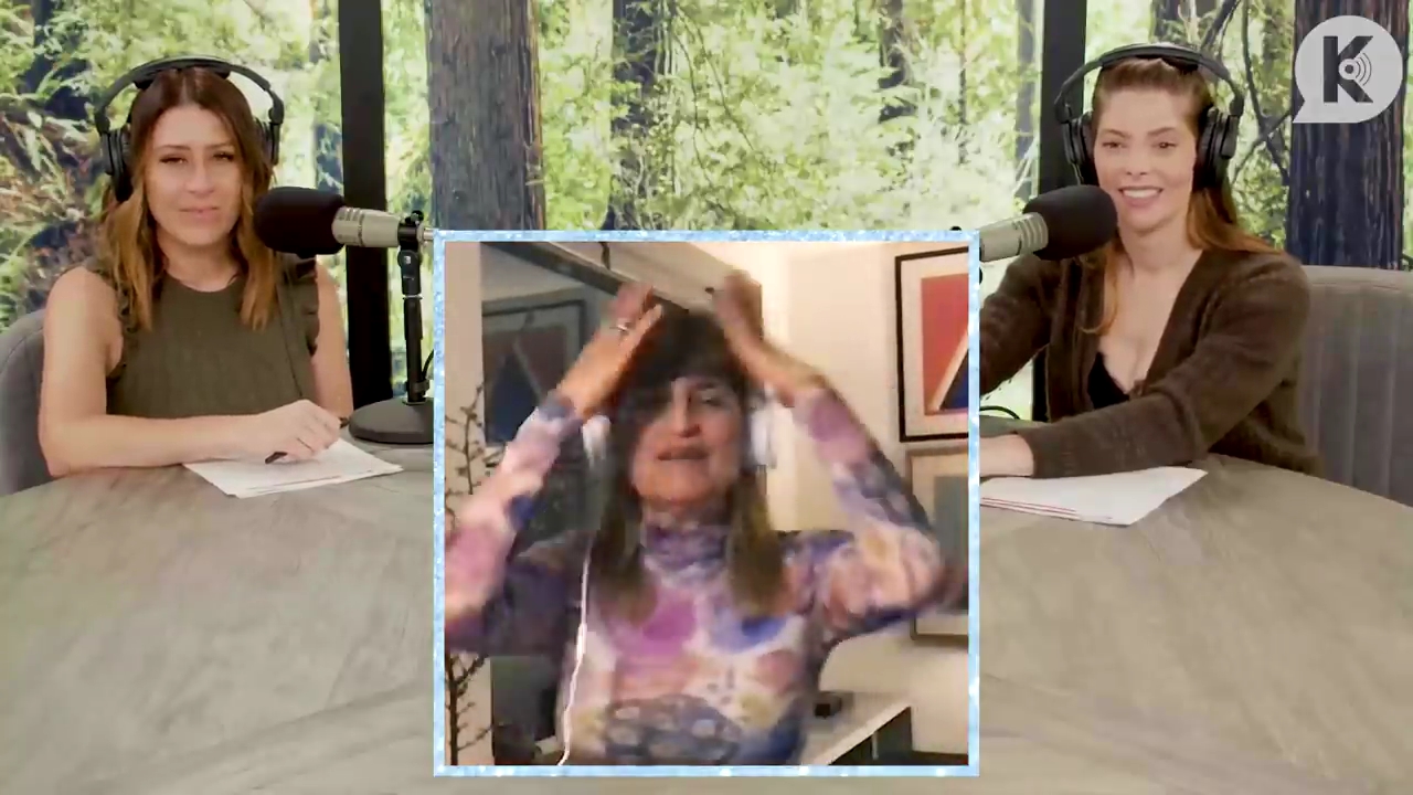 Ashley-Greene-dot-nl_TheTwilightEffect-Aflevering6CatherineHardwicke2201.jpg Ashley-Greene-dot-nl_TheTwilightEffect-Aflevering6CatherineHardwicke2201.jpg