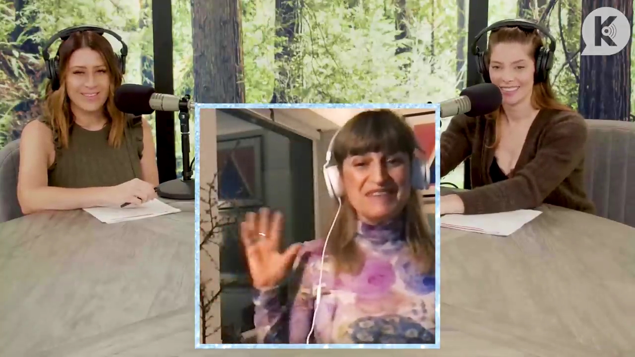 Ashley-Greene-dot-nl_TheTwilightEffect-Aflevering6CatherineHardwicke2204.jpg Ashley-Greene-dot-nl_TheTwilightEffect-Aflevering6CatherineHardwicke2204.jpg