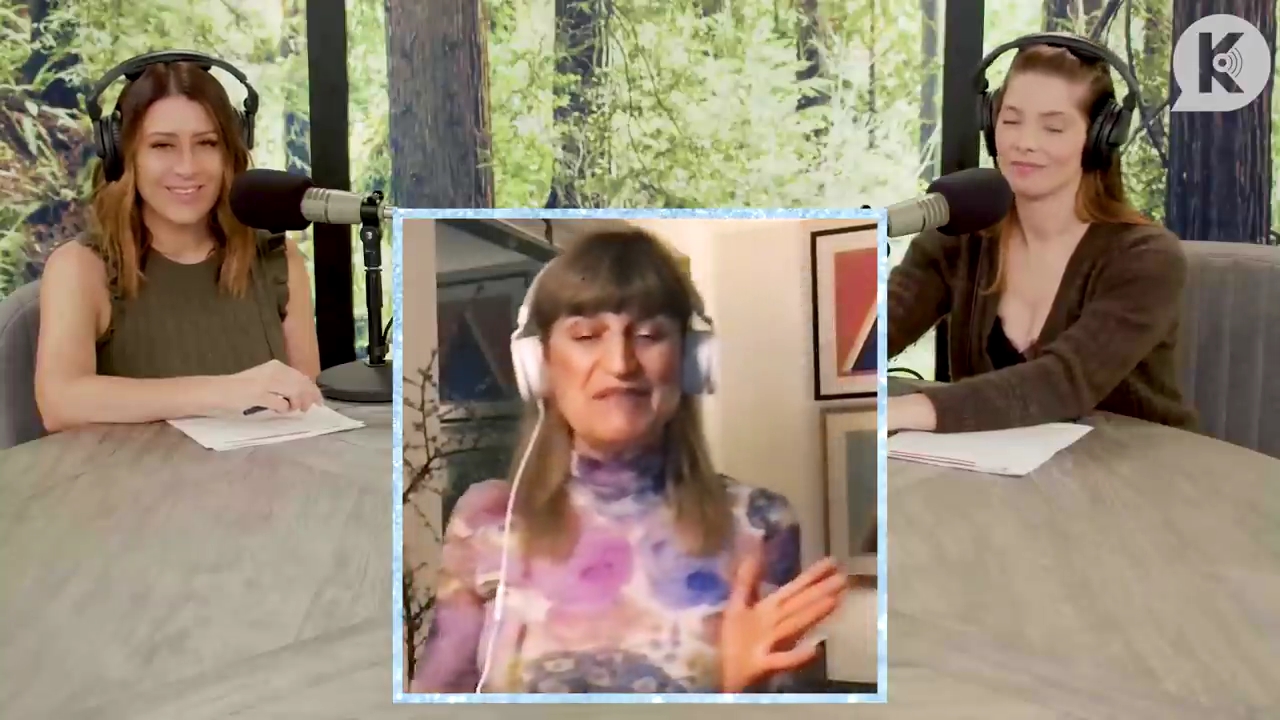 Ashley-Greene-dot-nl_TheTwilightEffect-Aflevering6CatherineHardwicke2206.jpg Ashley-Greene-dot-nl_TheTwilightEffect-Aflevering6CatherineHardwicke2206.jpg