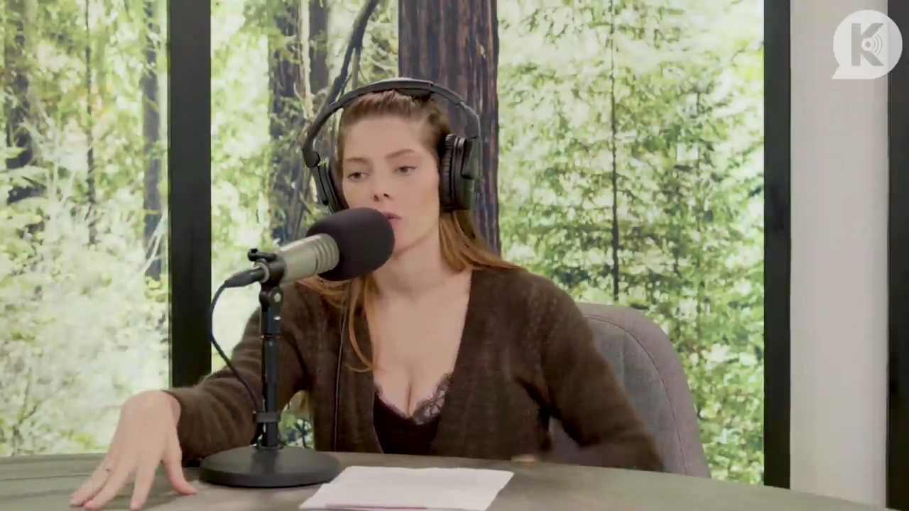 Ashley-Greene-dot-nl_TheTwilightEffect-Aflevering6CatherineHardwicke2353.jpg Ashley-Greene-dot-nl_TheTwilightEffect-Aflevering6CatherineHardwicke2353.jpg