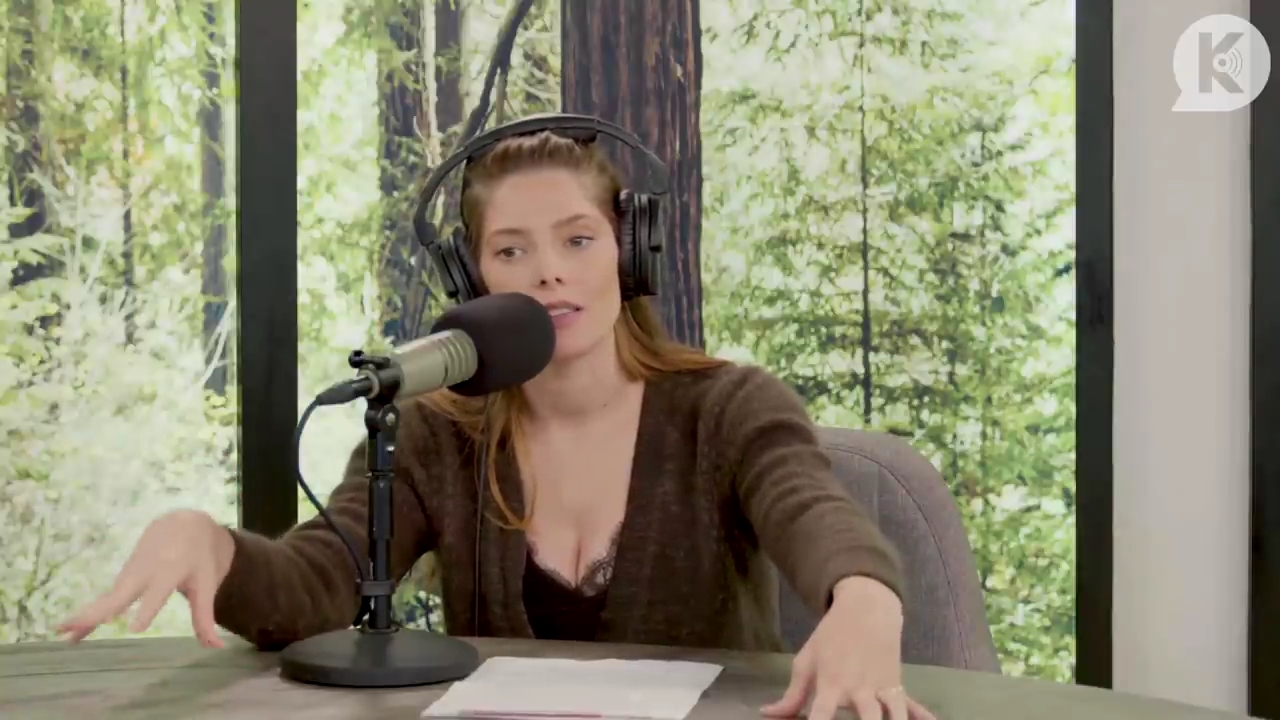Ashley-Greene-dot-nl_TheTwilightEffect-Aflevering6CatherineHardwicke2360.jpg Ashley-Greene-dot-nl_TheTwilightEffect-Aflevering6CatherineHardwicke2360.jpg
