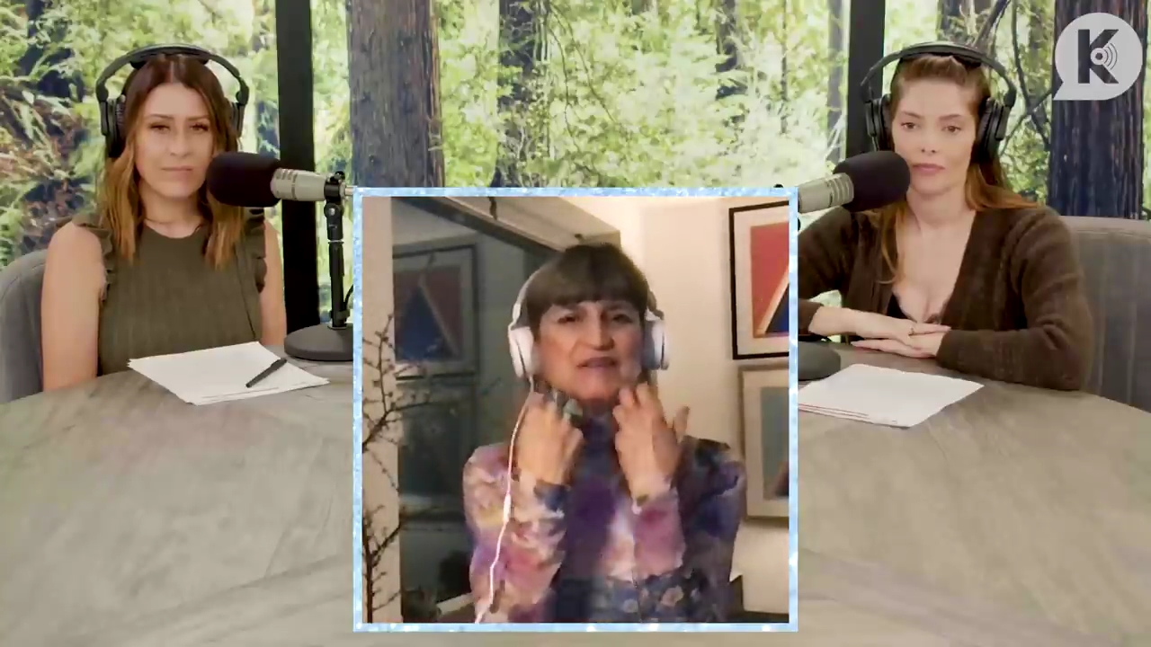 Ashley-Greene-dot-nl_TheTwilightEffect-Aflevering6CatherineHardwicke2458.jpg Ashley-Greene-dot-nl_TheTwilightEffect-Aflevering6CatherineHardwicke2458.jpg