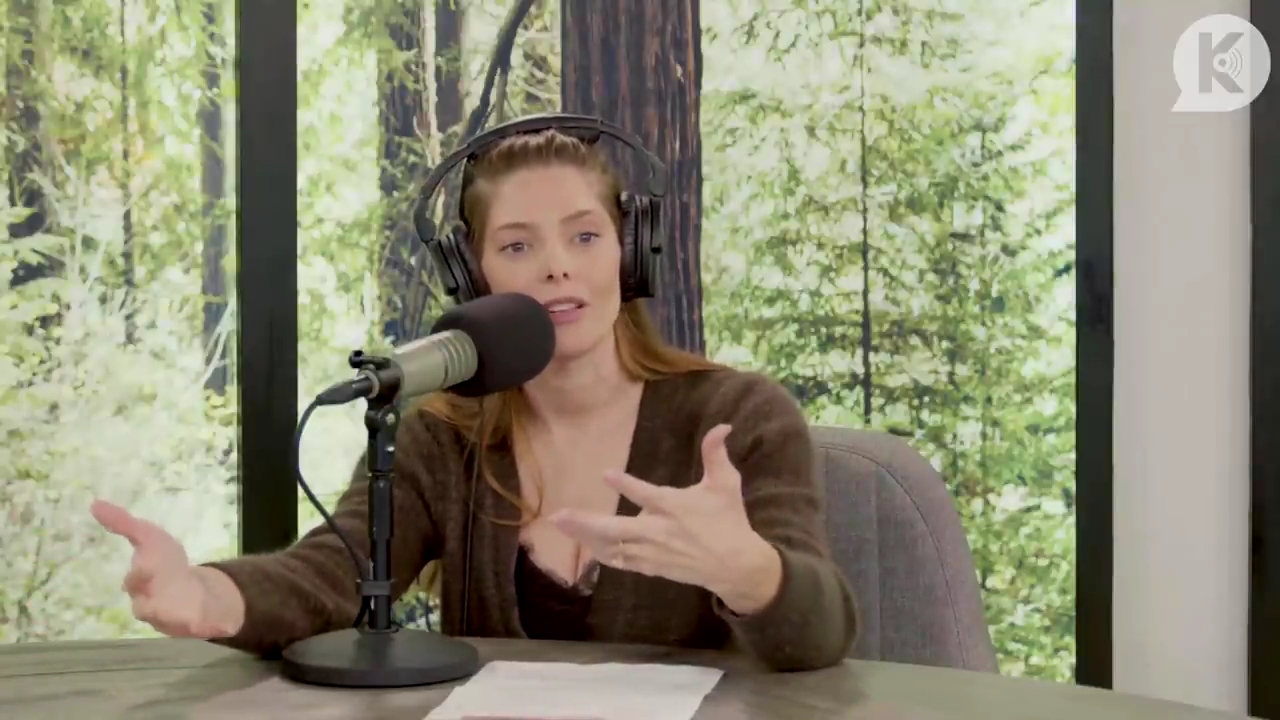 Ashley-Greene-dot-nl_TheTwilightEffect-Aflevering6CatherineHardwicke2510.jpg Ashley-Greene-dot-nl_TheTwilightEffect-Aflevering6CatherineHardwicke2510.jpg