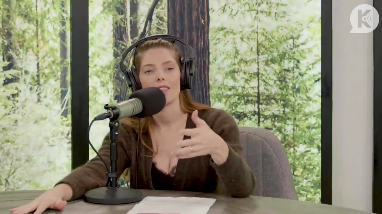 Ashley-Greene-dot-nl_TheTwilightEffect-Aflevering6CatherineHardwicke2514.jpg Ashley-Greene-dot-nl_TheTwilightEffect-Aflevering6CatherineHardwicke2514.jpg