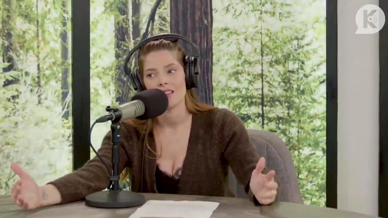 Ashley-Greene-dot-nl_TheTwilightEffect-Aflevering6CatherineHardwicke2519.jpg Ashley-Greene-dot-nl_TheTwilightEffect-Aflevering6CatherineHardwicke2519.jpg