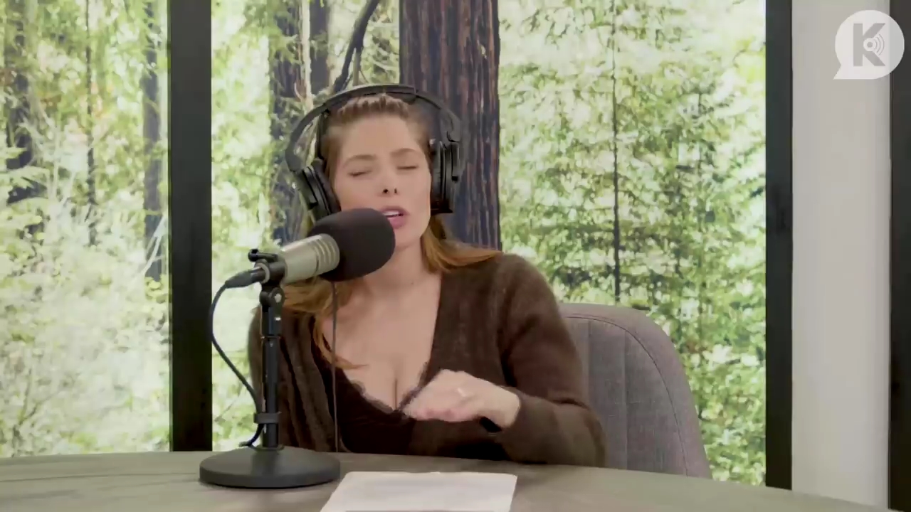 Ashley-Greene-dot-nl_TheTwilightEffect-Aflevering6CatherineHardwicke3011.jpg Ashley-Greene-dot-nl_TheTwilightEffect-Aflevering6CatherineHardwicke3011.jpg