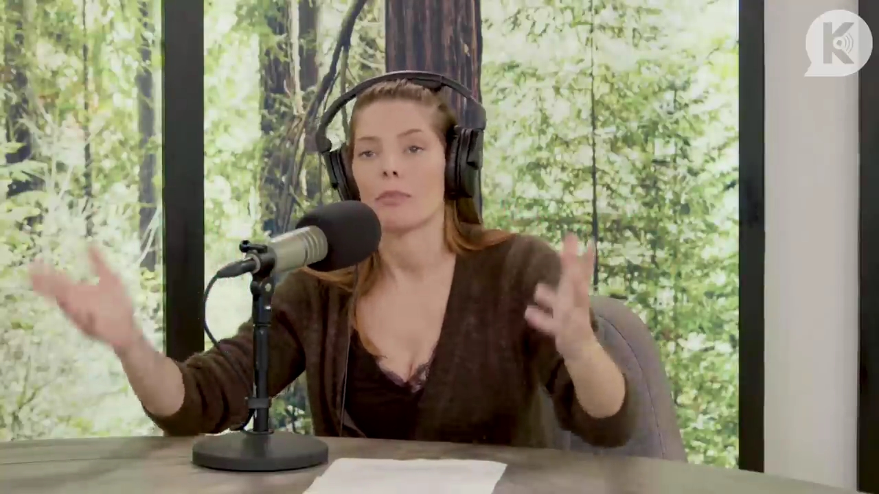 Ashley-Greene-dot-nl_TheTwilightEffect-Aflevering6CatherineHardwicke3094.jpg Ashley-Greene-dot-nl_TheTwilightEffect-Aflevering6CatherineHardwicke3094.jpg