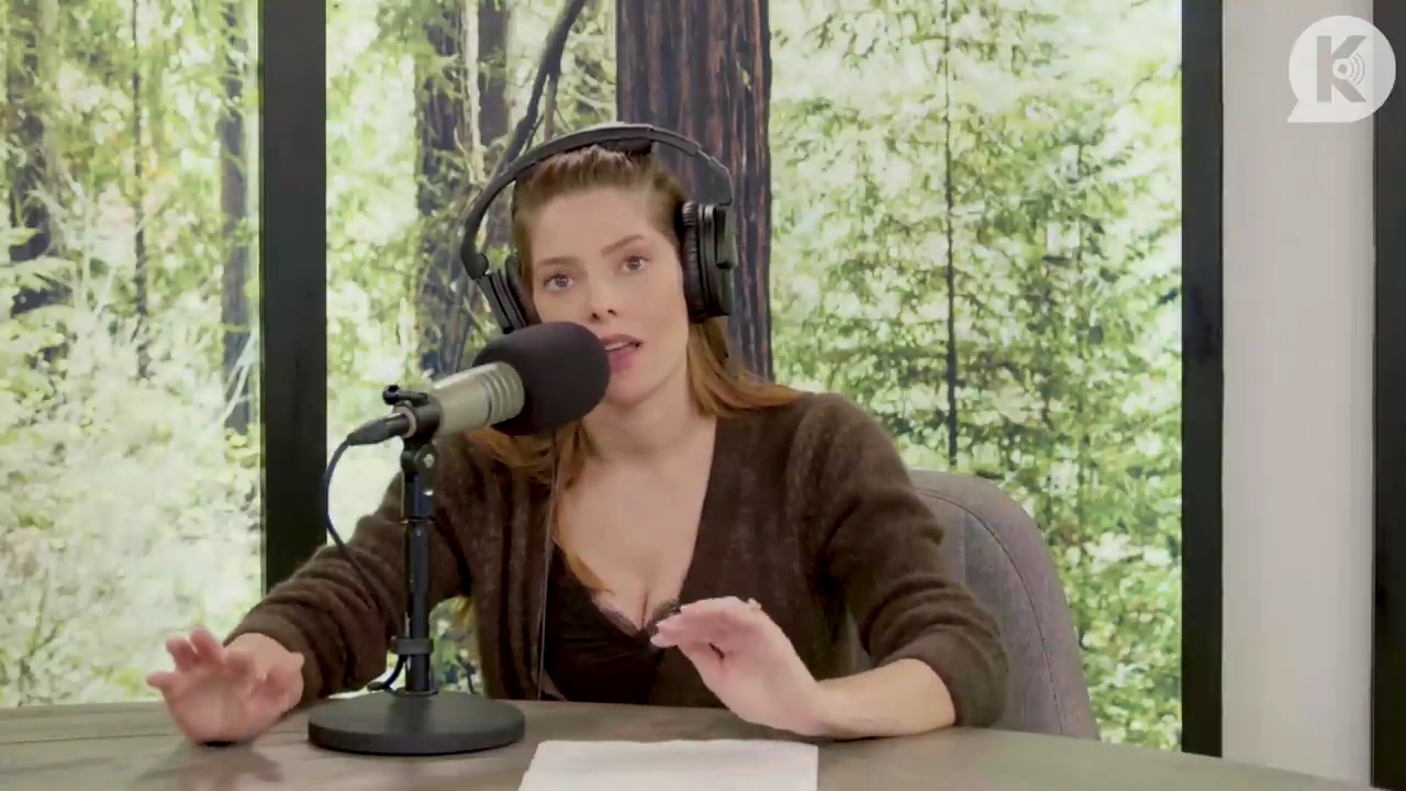 Ashley-Greene-dot-nl_TheTwilightEffect-Aflevering6CatherineHardwicke3104.jpg Ashley-Greene-dot-nl_TheTwilightEffect-Aflevering6CatherineHardwicke3104.jpg