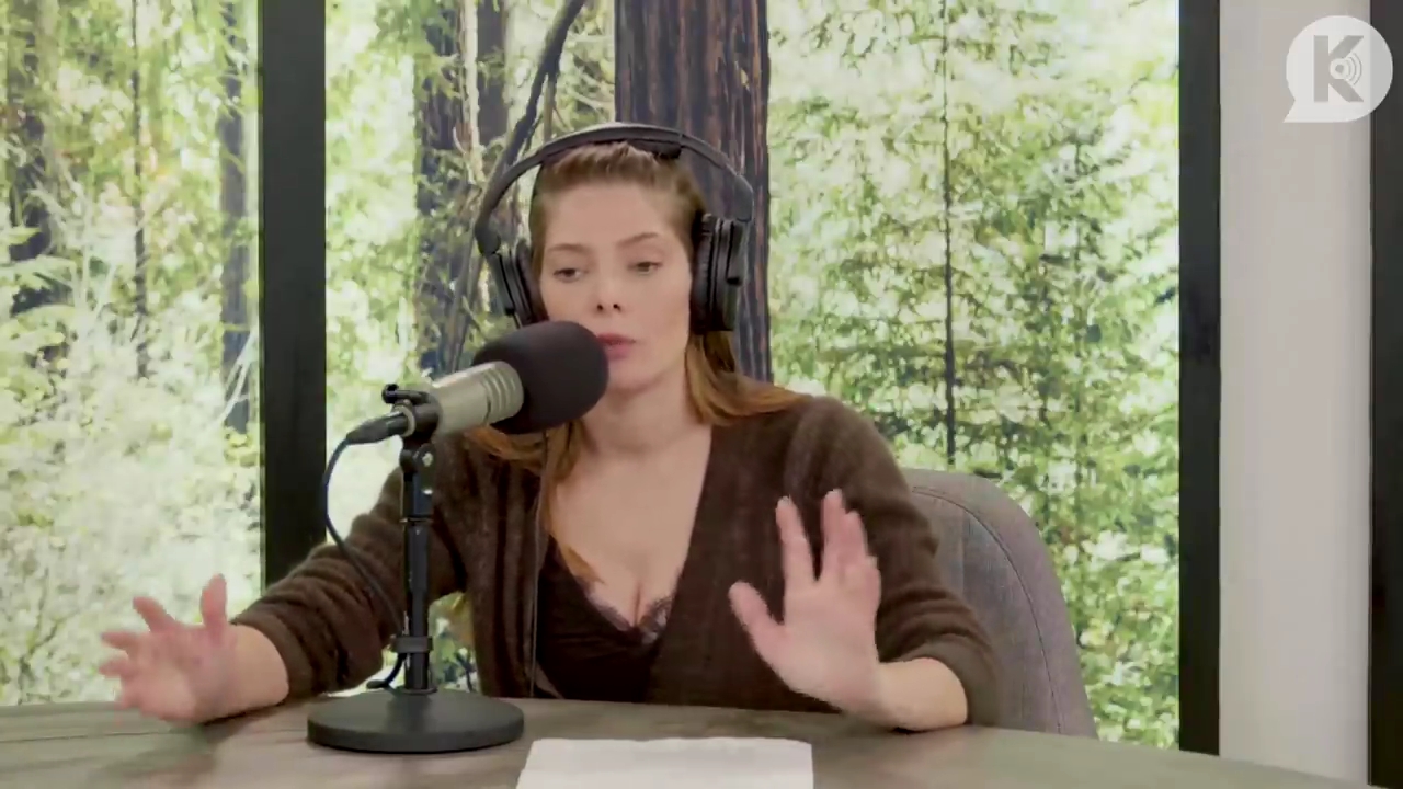 Ashley-Greene-dot-nl_TheTwilightEffect-Aflevering6CatherineHardwicke3111.jpg Ashley-Greene-dot-nl_TheTwilightEffect-Aflevering6CatherineHardwicke3111.jpg