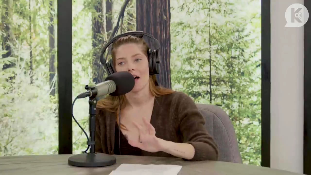 Ashley-Greene-dot-nl_TheTwilightEffect-Aflevering6CatherineHardwicke3436.jpg Ashley-Greene-dot-nl_TheTwilightEffect-Aflevering6CatherineHardwicke3436.jpg