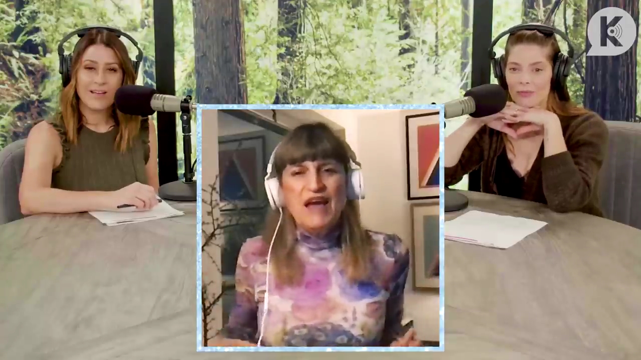 Ashley-Greene-dot-nl_TheTwilightEffect-Aflevering6CatherineHardwicke3520.jpg Ashley-Greene-dot-nl_TheTwilightEffect-Aflevering6CatherineHardwicke3520.jpg