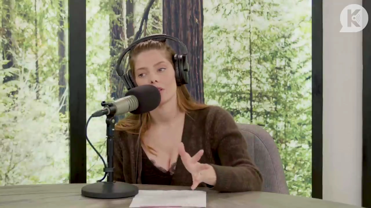 Ashley-Greene-dot-nl_TheTwilightEffect-Aflevering6CatherineHardwicke3751.jpg Ashley-Greene-dot-nl_TheTwilightEffect-Aflevering6CatherineHardwicke3751.jpg