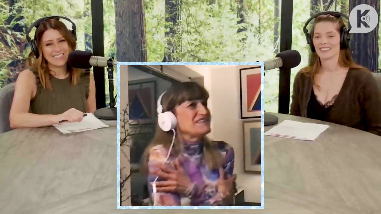 Ashley-Greene-dot-nl_TheTwilightEffect-Aflevering6CatherineHardwicke4010.jpg Ashley-Greene-dot-nl_TheTwilightEffect-Aflevering6CatherineHardwicke4010.jpg