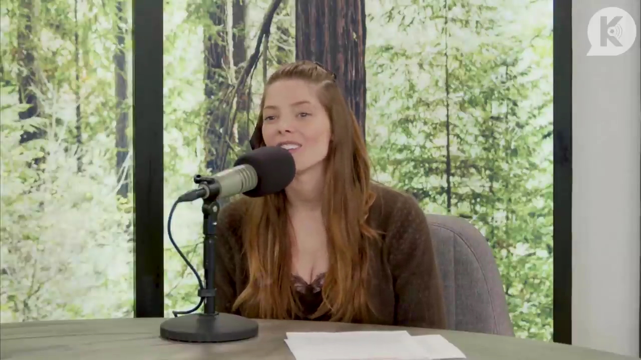 Ashley-Greene-dot-nl_TheTwilightEffect-Aflevering6CatherineHardwicke4751.jpg Ashley-Greene-dot-nl_TheTwilightEffect-Aflevering6CatherineHardwicke4751.jpg