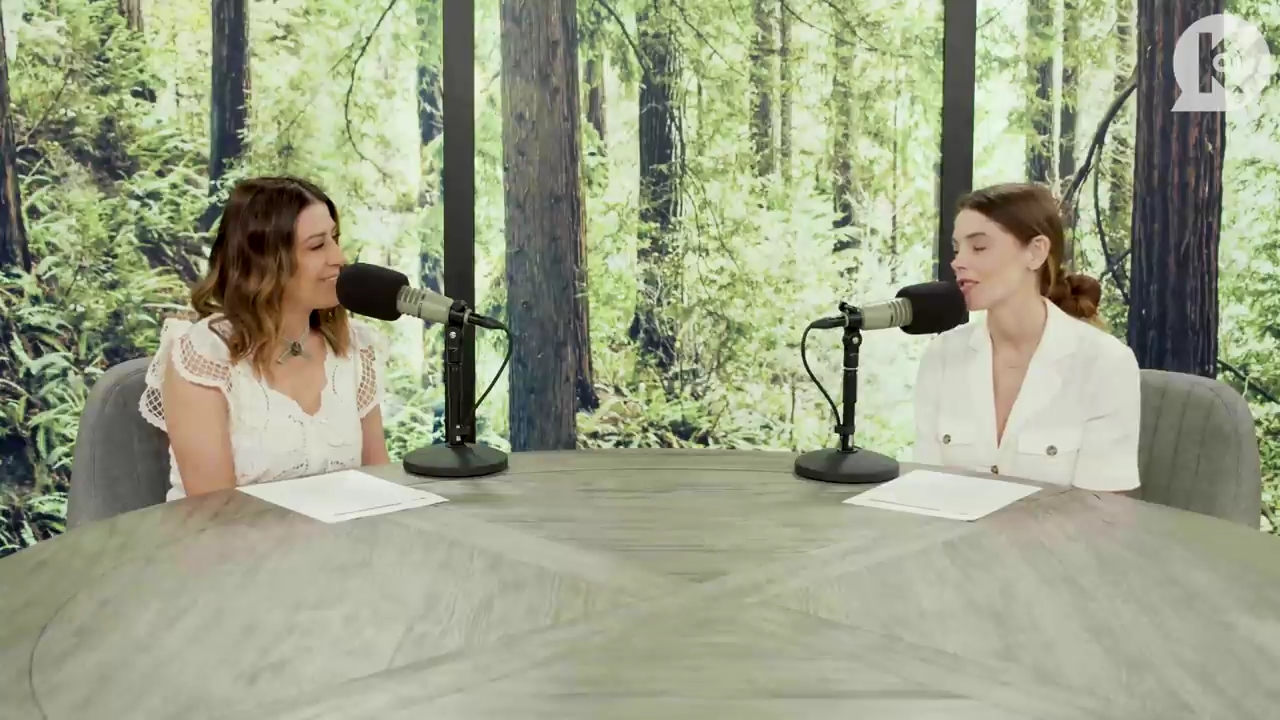 Ashley-Greene-dot-nl_TheTwilightEffect-Aflevering7NewMoonRewatchPart1of3-0033.jpg