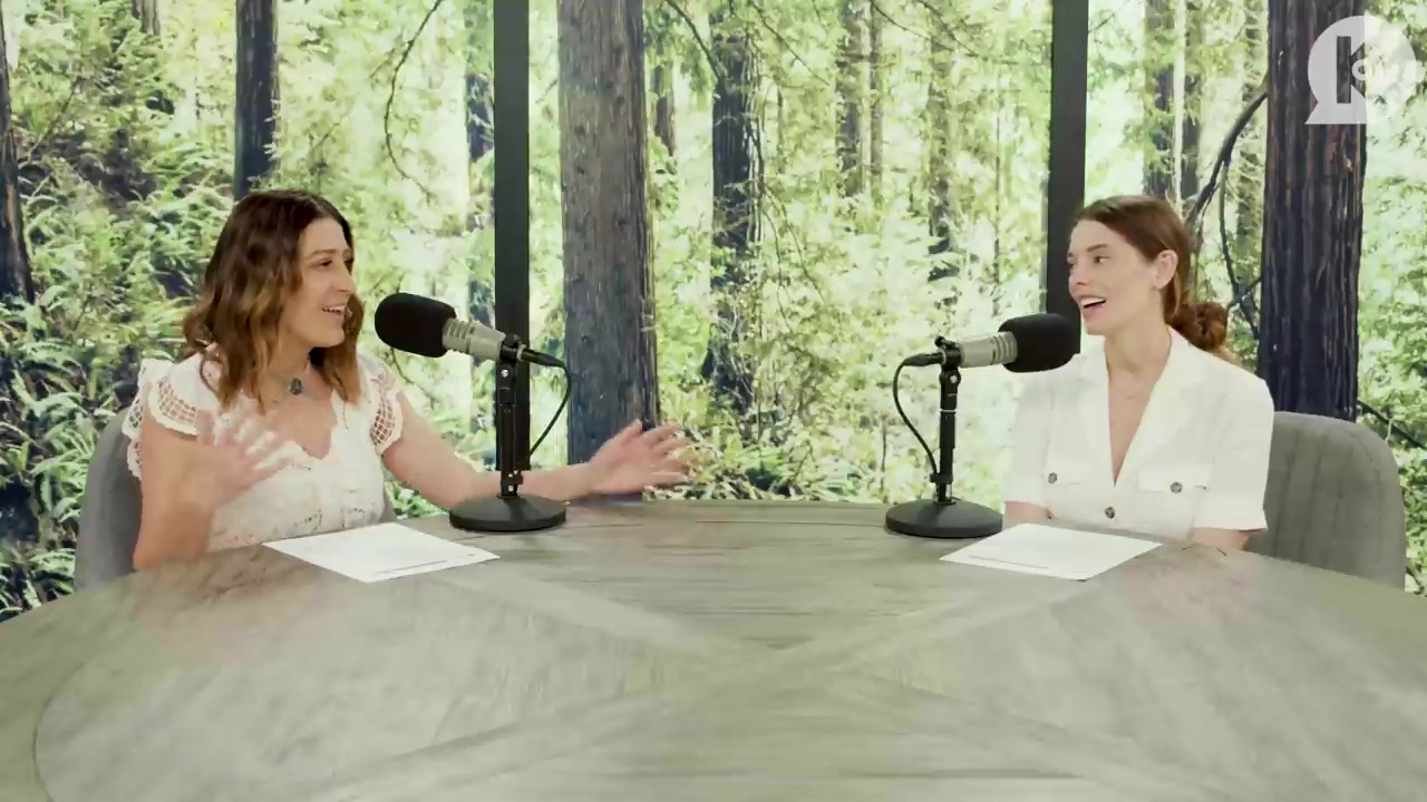 Ashley-Greene-dot-nl_TheTwilightEffect-Aflevering7NewMoonRewatchPart1of3-0048.jpg