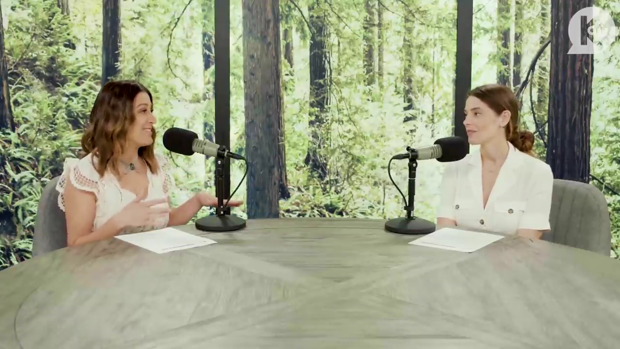 Ashley-Greene-dot-nl_TheTwilightEffect-Aflevering7NewMoonRewatchPart1of3-0051.jpg