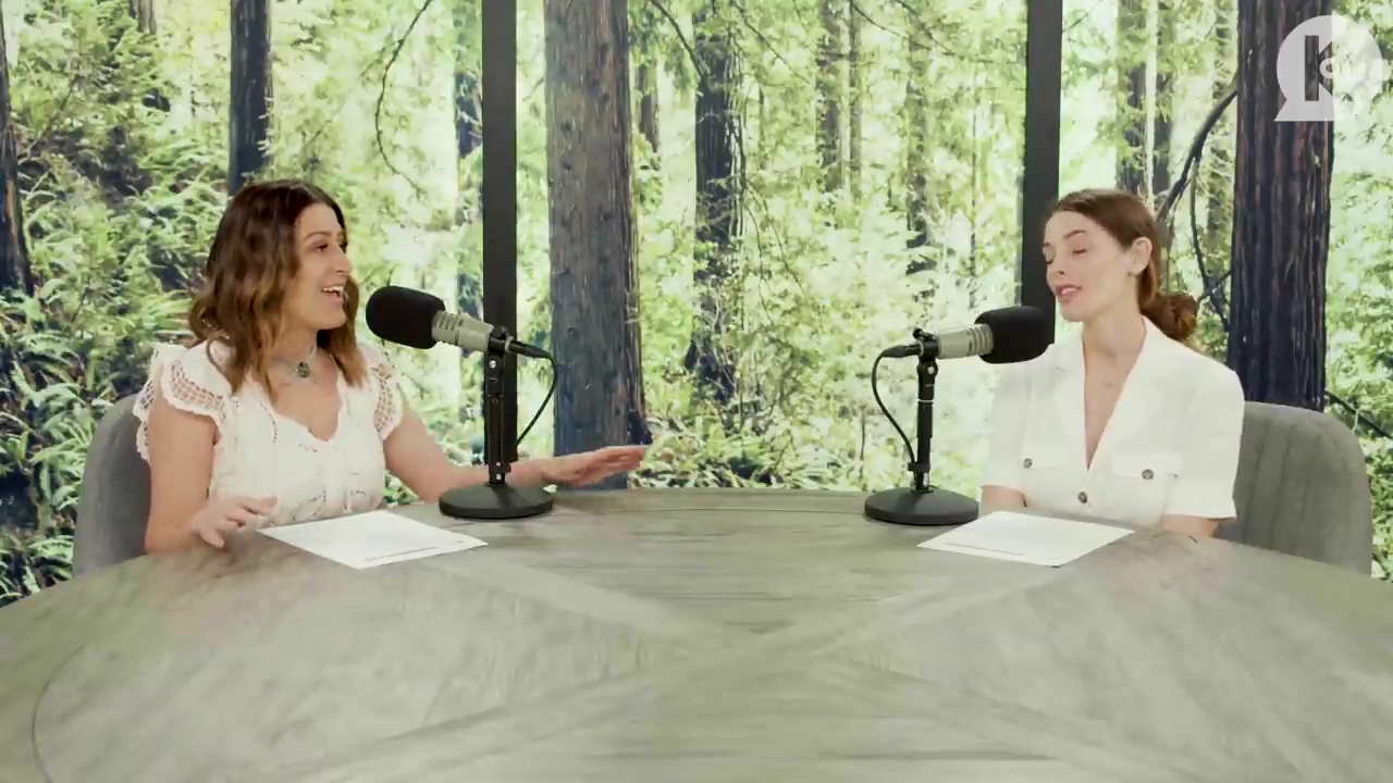 Ashley-Greene-dot-nl_TheTwilightEffect-Aflevering7NewMoonRewatchPart1of3-0052.jpg