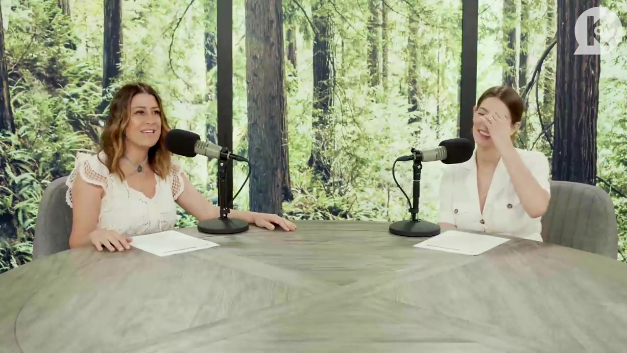 Ashley-Greene-dot-nl_TheTwilightEffect-Aflevering7NewMoonRewatchPart1of3-0055.jpg