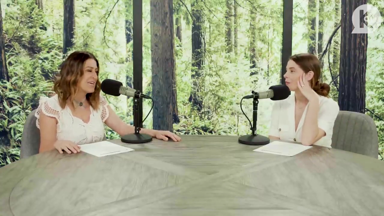 Ashley-Greene-dot-nl_TheTwilightEffect-Aflevering7NewMoonRewatchPart1of3-0060.jpg
