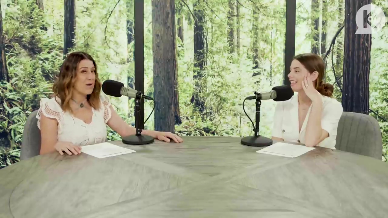 Ashley-Greene-dot-nl_TheTwilightEffect-Aflevering7NewMoonRewatchPart1of3-0063.jpg