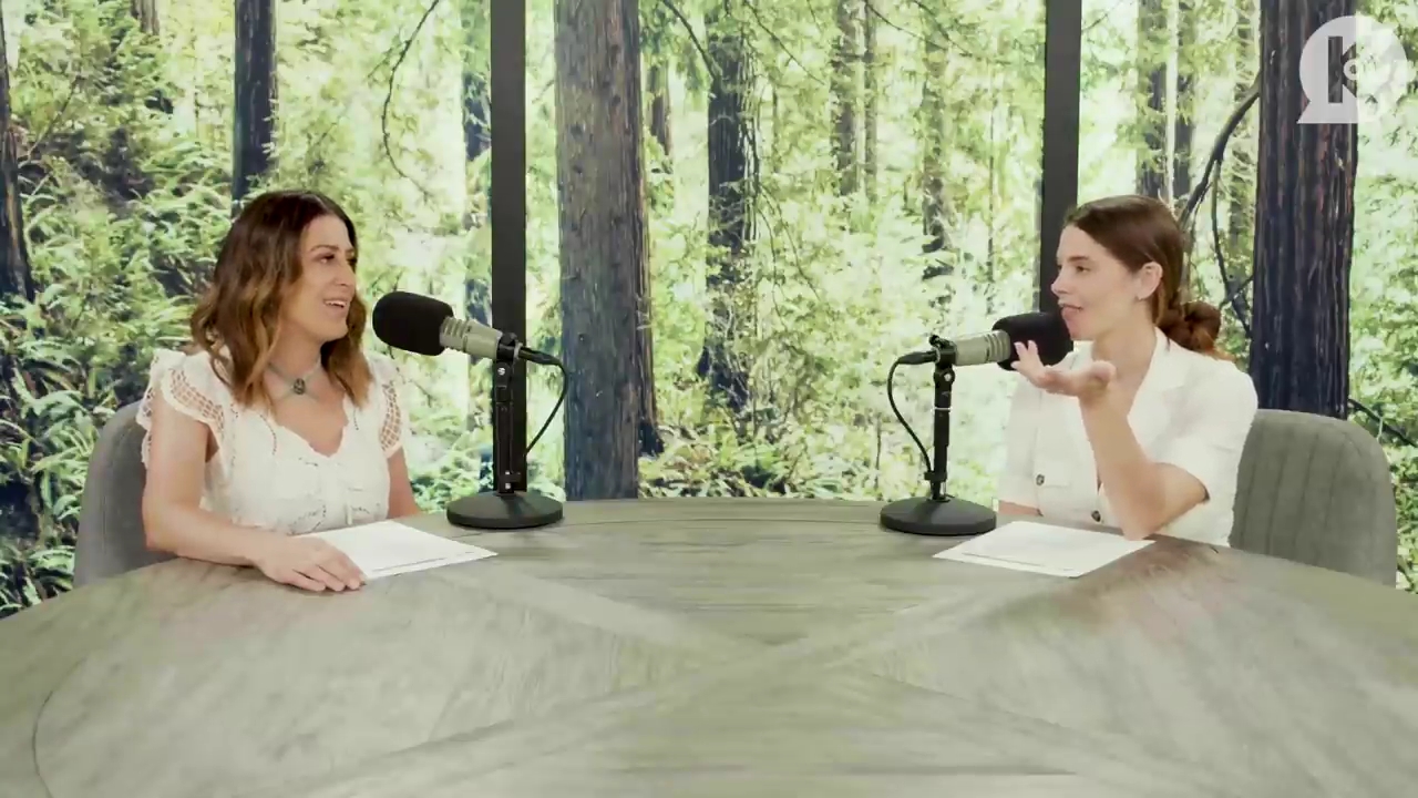 Ashley-Greene-dot-nl_TheTwilightEffect-Aflevering7NewMoonRewatchPart1of3-0087.jpg