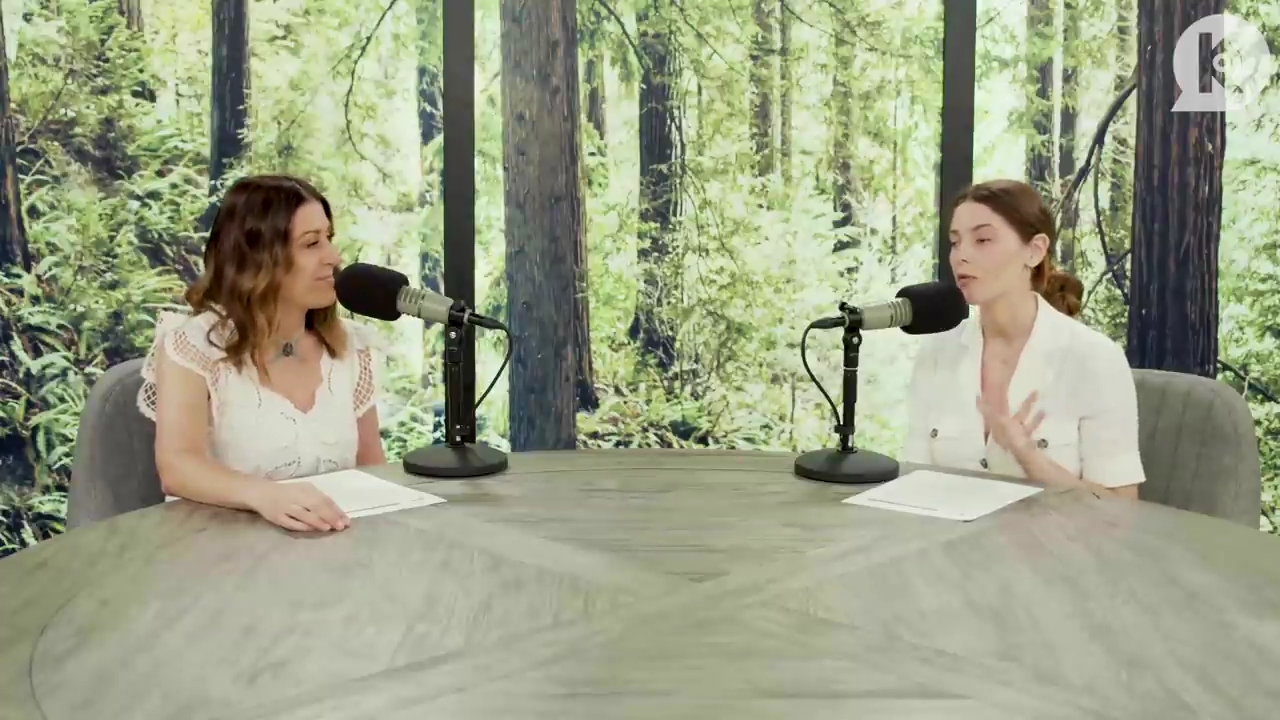 Ashley-Greene-dot-nl_TheTwilightEffect-Aflevering7NewMoonRewatchPart1of3-0137.jpg