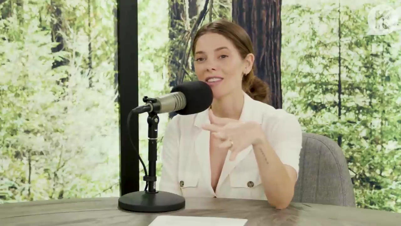 Ashley-Greene-dot-nl_TheTwilightEffect-Aflevering7NewMoonRewatchPart1of3-0193.jpg Ashley-Greene-dot-nl_TheTwilightEffect-Aflevering7NewMoonRewatchPart1of3-0193.jpg