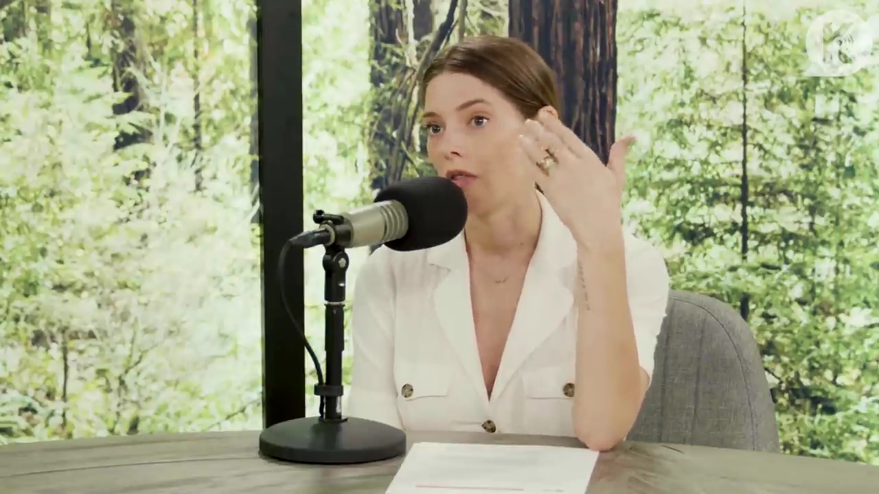 Ashley-Greene-dot-nl_TheTwilightEffect-Aflevering7NewMoonRewatchPart1of3-0348.jpg Ashley-Greene-dot-nl_TheTwilightEffect-Aflevering7NewMoonRewatchPart1of3-0348.jpg